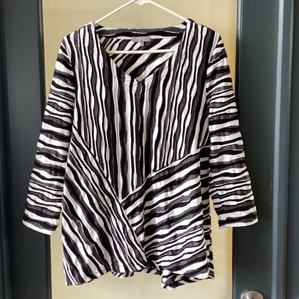 Long sleeve top